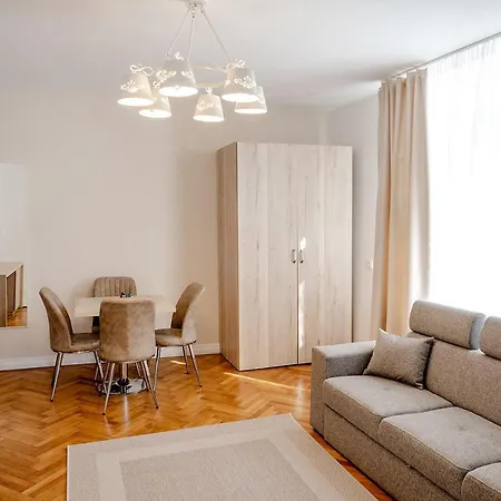 Brasov Holiday Residence Apartament *