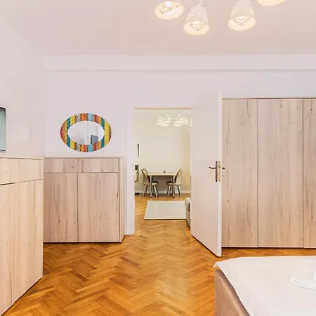 Lägenhet Brasov Holiday Residence Braşov