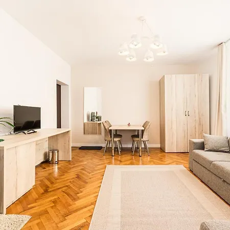 Brasov Holiday Residence 公寓