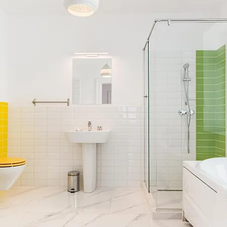 Brasov Holiday Residence Апартаменты *