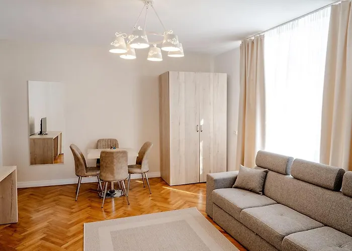 Brasov Holiday Residence Apartment *