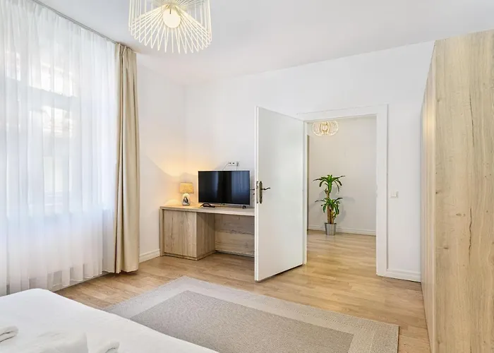 Brasov Holiday Residence Апартаменти