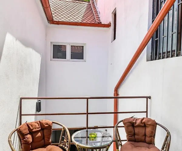 Brasov Holiday Residence * Брашов